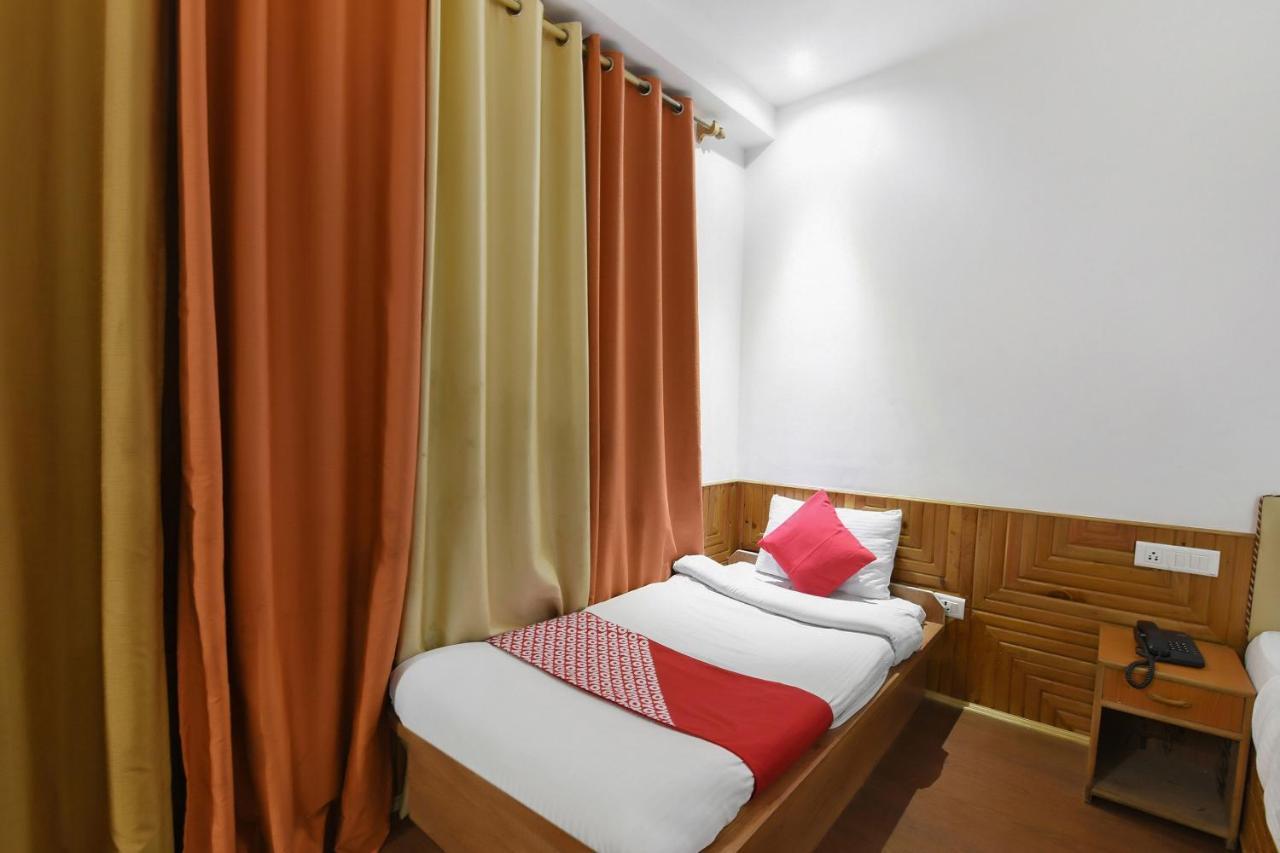 Oyo 23533 Mount View Hotel Kulu Exterior foto